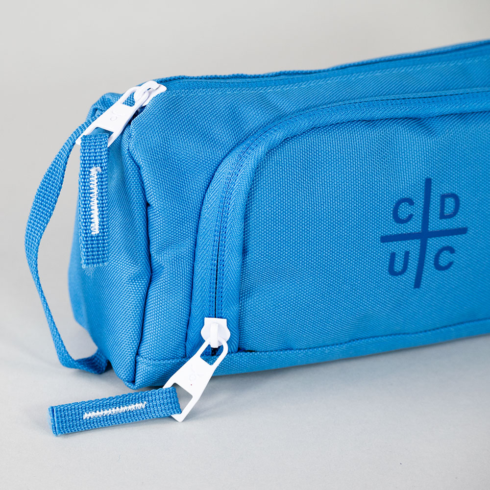 ESTUCHE U CATOLICA FANATIKOS